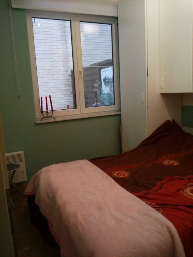 App 2 Slaapkamers Кноке-Хайст Екстериор снимка